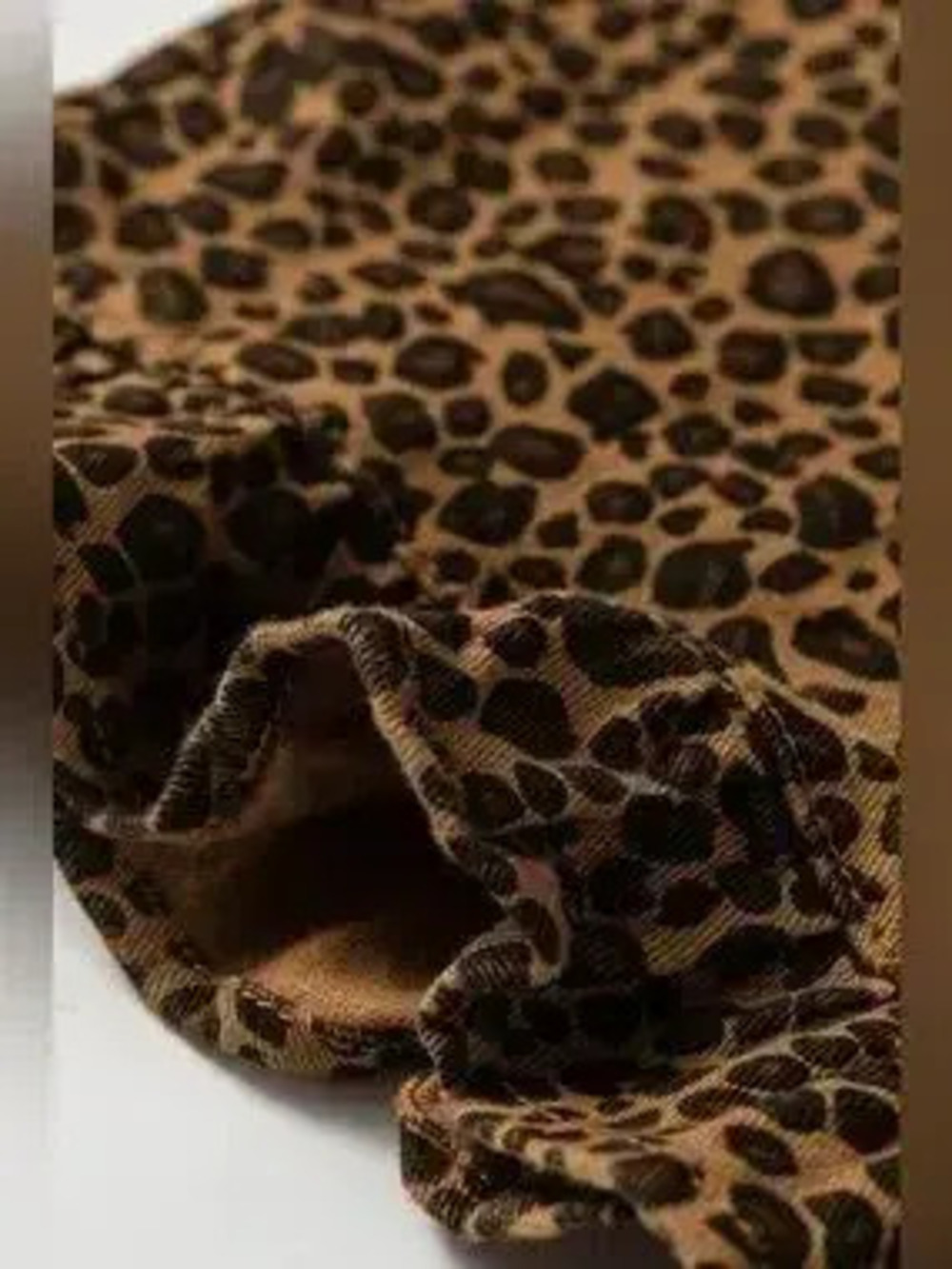 Leopard Print Ruffled Hem Shift Jeans - Picture 9 of 9